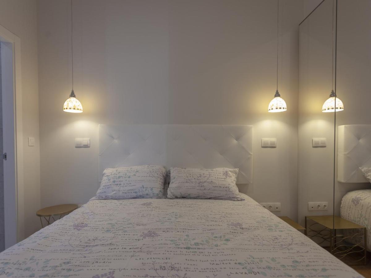 Rd Aparcamiento Incluido Triana Luminoso Comodo Apartamento 2Bd 2Bth Seville Exterior photo