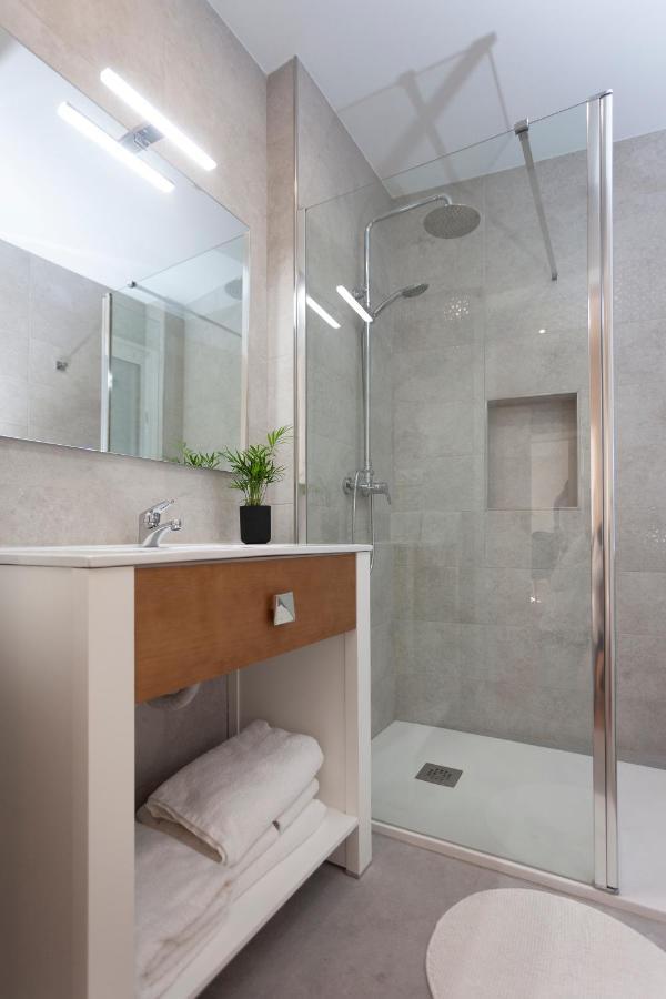 Rd Aparcamiento Incluido Triana Luminoso Comodo Apartamento 2Bd 2Bth Seville Exterior photo